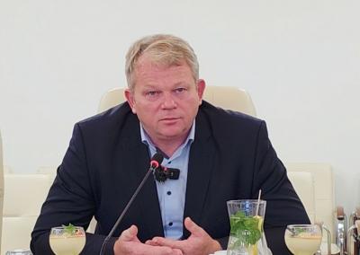 Žemės ūkio ministras Andrius Palionis gegužės 25 d. turėtų būti Vilniuje, o ne Briuselyje, kur bus svarstomi itin aktualūs klausimai Lietuvos ūkininkams.